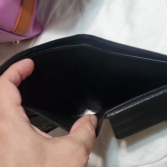 Louis Vuitton man Black epi Leather wallet🖤🖤🖤 - Picture 8 of 11